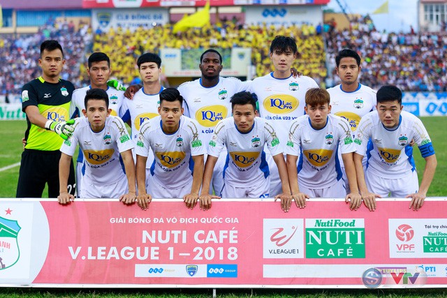 Ảnh: Công Phượng vụt sáng, HAGL bước lên top 4 V.League - Ảnh 2.