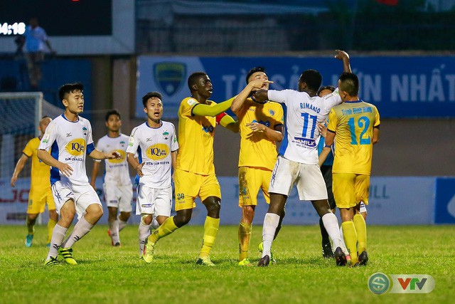 Ảnh: Công Phượng vụt sáng, HAGL bước lên top 4 V.League - Ảnh 12.