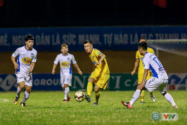 Ảnh: Công Phượng vụt sáng, HAGL bước lên top 4 V.League - Ảnh 15.