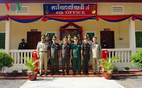 Quân đội Campuchia khánh thành tòa nhà làm việc do Việt Nam tài trợ - Ảnh 1.