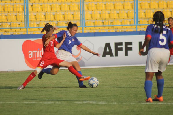 Bảng A U16 nữ ĐNA 2018: Đánh bại Malaysia, U16 nữ Việt Nam bước vào bán kết - Ảnh 6.