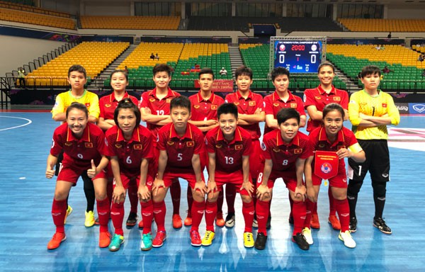 ĐT futsal nữ Việt Nam giành quyền vào bán kết VCK Futsal nữ châu Á 2018 - Ảnh 1.