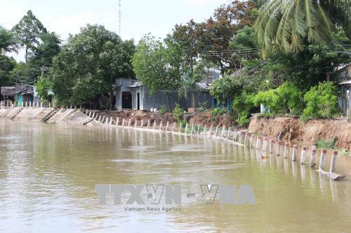 An Giang di dời khẩn cấp 19 hộ dân trong khu vực sạt lở - Ảnh 6.