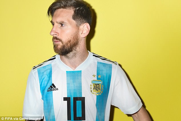 Messi và các cầu thủ Argentina tung ảnh World Cup 2018 cực “ngầu” - Ảnh 1.