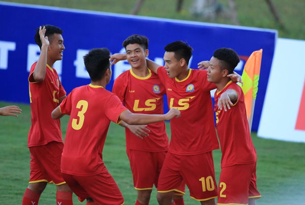 Kết quả VCK giải Bóng đá U17 Quốc gia - Cúp Thái Sơn Nam 2018, ngày 28/6: SLNA và Viettel giành quyền tham dự bán kết - Ảnh 2.