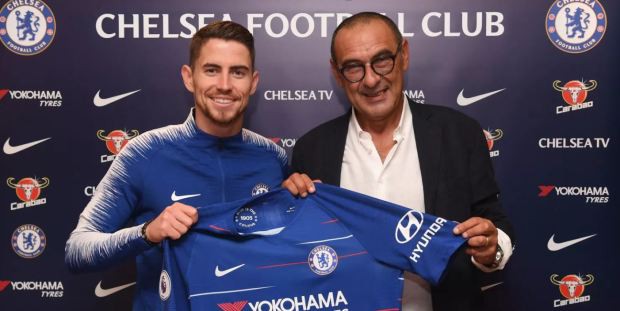 Nẫng tay trên của Man City, Chelsea chiêu mộ thành công Jorginho - Ảnh 1.