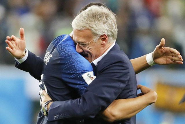 Pháp vô địch: HLV Deschamps làm nên lịch sử, Mbappe xứng danh tiểu Pele và tuyệt vời tinh thần Croatia  - Ảnh 1.