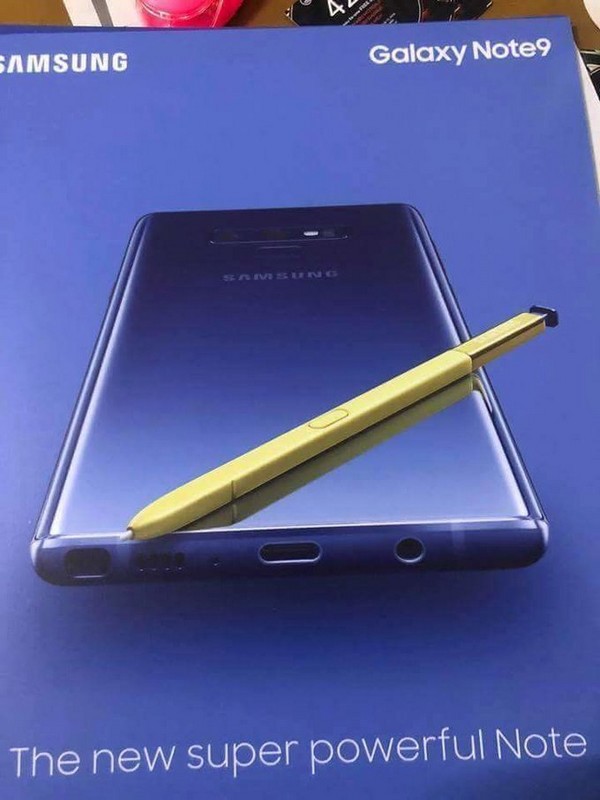 Galaxy Note 9 lộ ảnh chính thức: mặt sau thiết kế lại, vẫn còn giắc cắm 3,5mm - Ảnh 1.