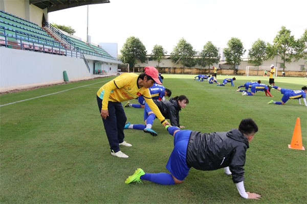 Sau HCĐ AFF Cup nữ 2018, Đội tuyển nữ Quốc gia tiếp tục chuẩn bị cho Asiad 2018 - Ảnh 7.