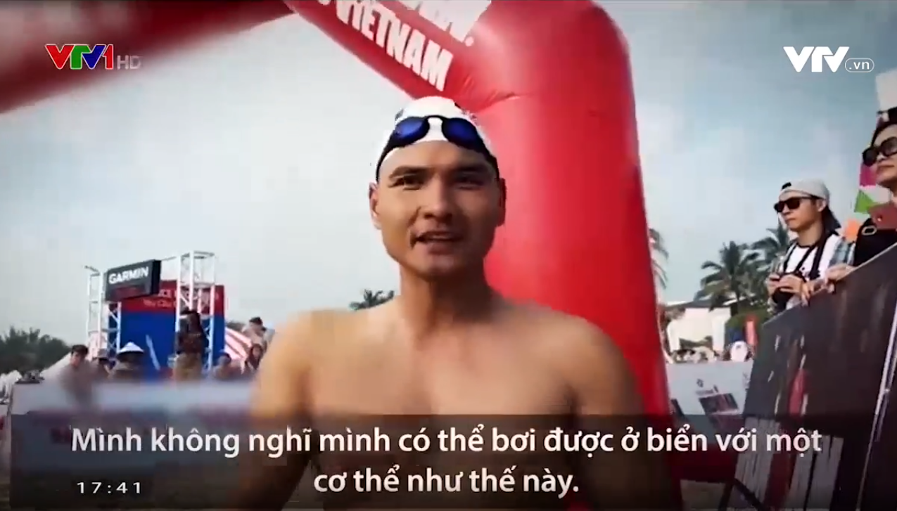 Nghị lực phi thường của ch&agrave;ng k&igrave;nh ngư kh&ocirc;ng ch&acirc;n Nguyễn Hồng Lợi - Ảnh 4.