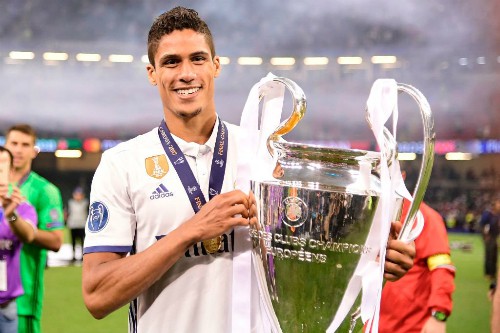 Trung vệ Varane có năm 2018 thành công hơn cả Ronaldo, Mbappe - Ảnh 1.