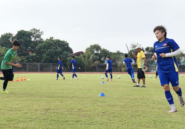 AFF Cup nữ 2018: Đội tuyển nữ Việt Nam tự tin trước trận gặp chủ nhà Indonesia - Ảnh 1.