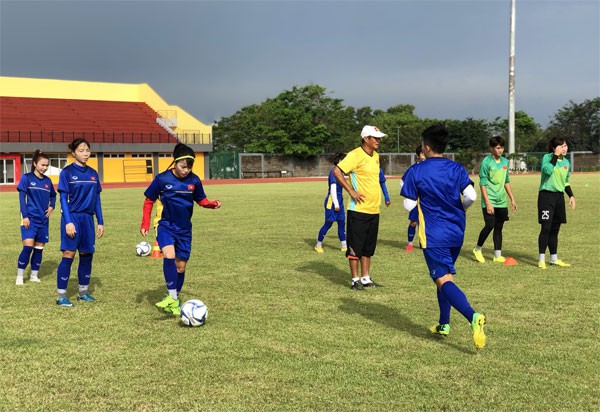 AFF Cup nữ 2018: Đội tuyển nữ Việt Nam tự tin trước trận gặp chủ nhà Indonesia - Ảnh 2.