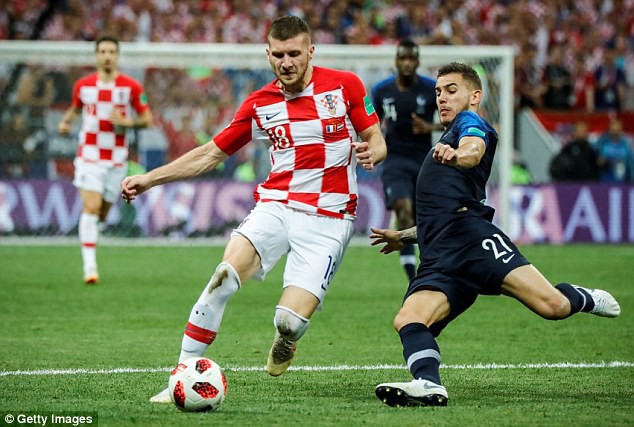 MU chi 92 triệu bảng để mua hai ngôi sao Croatia tại World Cup 2018 - Ảnh 1.