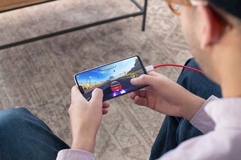 Những smartphone chơi game tốt nhất hiện nay - Ảnh 3.