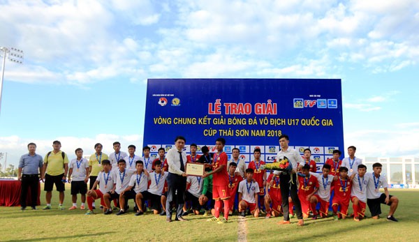 Sông Lam Nghệ An và Viettel gặp nhau tại trận chung kết giải U17 Quốc gia - Cúp Thái Sơn Nam 2018 - Ảnh 5. Sông Lam Nghệ An và Viettel gặp nhau tại trận chung kết giải U17 Quốc gia - Cúp Thái Sơn Nam 2018 - Ảnh 5.