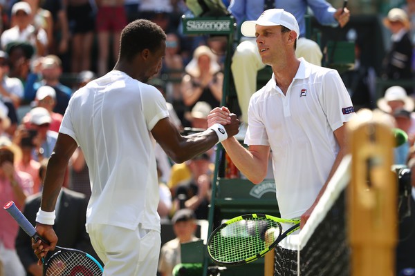 Wimbledon 2018: Federer tốc hành vào vòng 4 - Ảnh 2.
