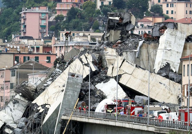 Tuyển thủ Italy thoát chết trong vụ sập cầu ở Genoa - Ảnh 3.