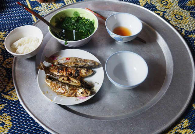 Mẹ ung thư giai đoạn cuối, hai đứa trẻ sống lay lắt từng ngày - Ảnh 5. Mẹ ung thư giai đoạn cuối, hai đứa trẻ sống lay lắt từng ngày - Ảnh 5.