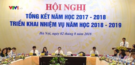 Phó Thủ tướng Vũ Đức Đam: Nếu giáo viên vi phạm nhất định phải ra khỏi ngành - Ảnh 1.