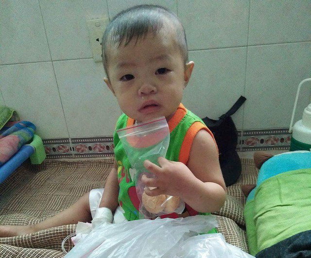 Em nghĩ số mình xui rủi nhận nuôi nó, nên nó cũng xui rủi theo! - Ảnh 5. Em nghĩ số mình xui rủi nhận nuôi nó, nên nó cũng xui rủi theo! - Ảnh 5.