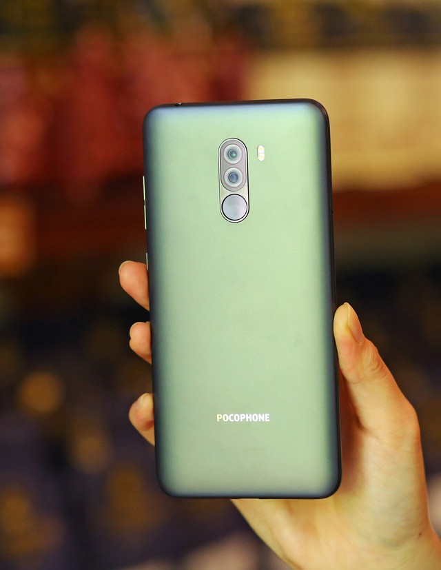 Xiaomi tung Pocophone cấu hình như siêu phẩm, giá dưới 9 triệu đồng - Ảnh 4.