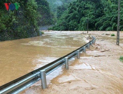 1 người đàn ông mất tích vì mưa lũ ở Sơn La - Ảnh 1.