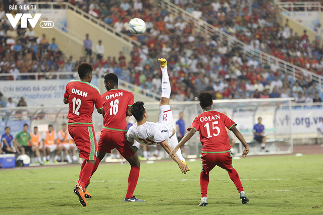 Khoảnh khắc ấn tượng trong chiến thắng của Olympic Việt Nam trước U23 Oman - Ảnh 1.