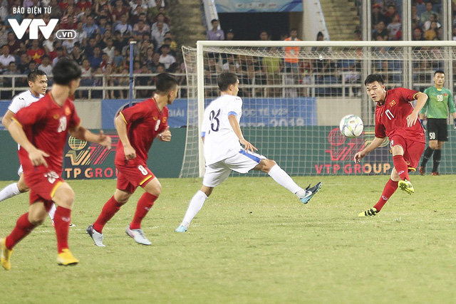 Những hình ảnh không thể nào quên trong ngày đăng quang giải tứ hùng của U23 Việt Nam - Ảnh 11. Những hình ảnh không thể nào quên trong ngày đăng quang giải tứ hùng của U23 Việt Nam - Ảnh 11.