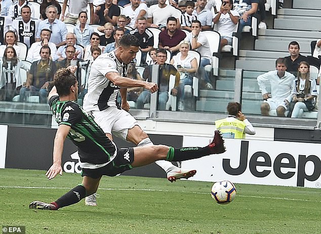 Ronaldo bật khóc sau bàn đầu tiên cho Juventus ở Serie A - Ảnh 5.