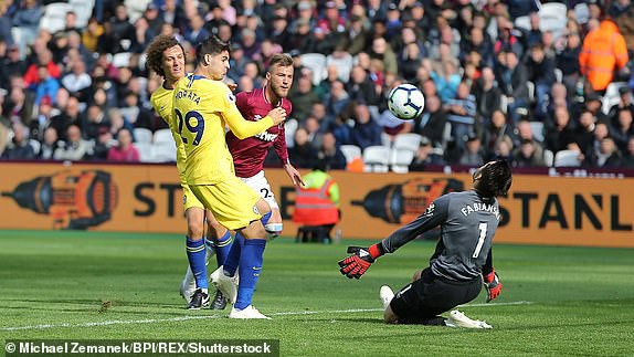 VIDEO West Ham 0-0 Chelsea: The Blues may mắn có 1 điểm - Ảnh 2.