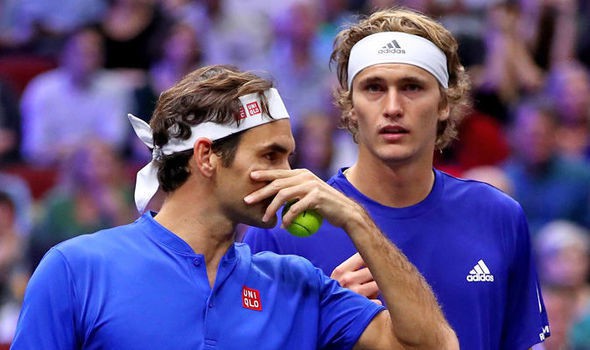 Hạ Isner, Roger Federer tạo lợi thế cho ĐT châu Âu tại Laver Cup 2018 - Ảnh 1. Hạ Isner, Roger Federer tạo lợi thế cho ĐT châu Âu tại Laver Cup 2018 - Ảnh 1.