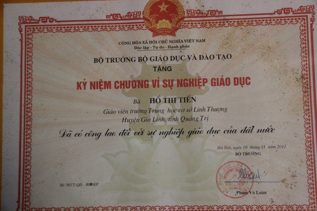 Chồng chết, lại mang bệnh nặng, cô giáo người Vân Kiều nén đau dạy học - Ảnh 6.