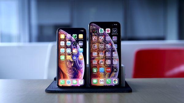 iPhone Xs Max bán chạy gấp 3 - 4 lần iPhone Xs - Ảnh 1.