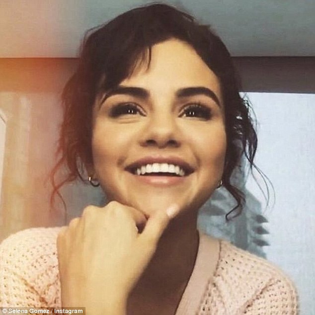 Selena Gomez tạm dừng sử dụng mạng xã hội - Ảnh 1.