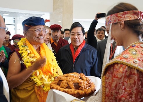 Kiều bào Việt tại Nga đón Đức Pháp Vương Gyalwang Drukpa - Ảnh 1.