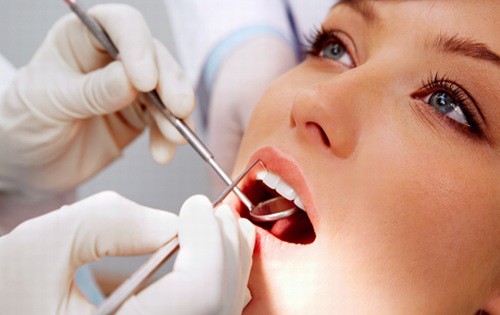 Chảy máu chân răng có nguy hiểm không? - Ảnh 2. Chảy máu chân răng có nguy hiểm không? - Ảnh 2.