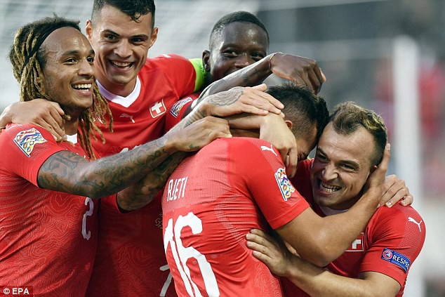 Kết quả UEFA Nations League 2018/19 rạng sáng 9/9: Thụy Sỹ 6-0 Iceland ; Anh 1–2 Tây Ban Nha - Ảnh 1. Kết quả UEFA Nations League 2018/19 rạng sáng 9/9: Thụy Sỹ 6-0 Iceland ; Anh 1–2 Tây Ban Nha - Ảnh 1.