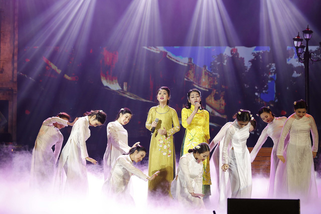 Diva Mỹ Linh bị run v&agrave; căng thẳng khi song ca với NSƯT Tấn Minh - Ảnh 20.