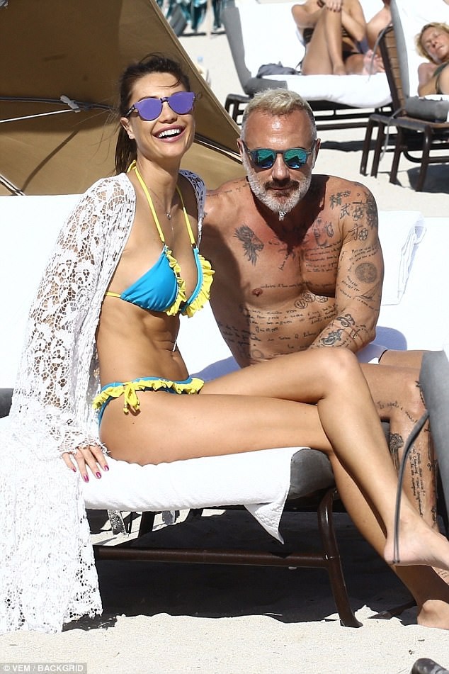 D&aacute;ng đẹp như mơ của bạn g&aacute;i triệu ph&uacute; người &Yacute; - Ảnh 2.