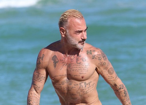 D&aacute;ng đẹp như mơ của bạn g&aacute;i triệu ph&uacute; người &Yacute; - Ảnh 6.