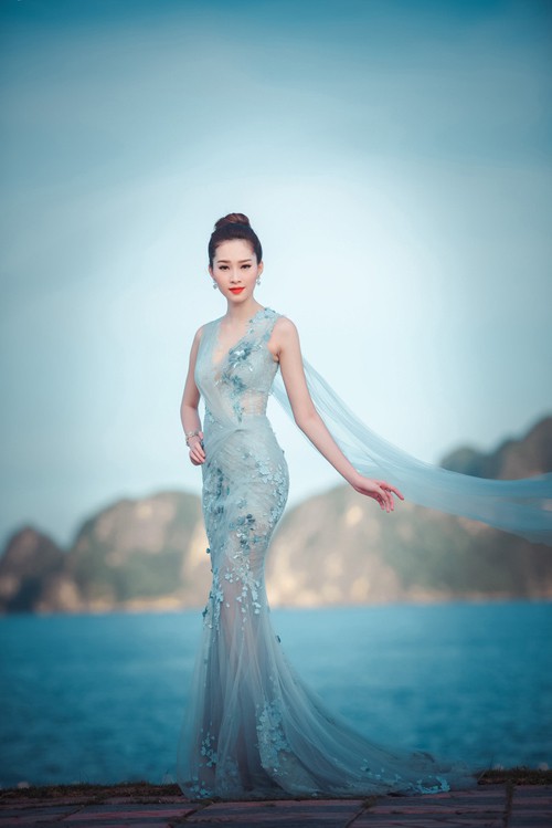 NTK Hoàng Hải gợi ý trang phục cho những buổi dạ tiệc cao cấp cuối năm - Ảnh 4. NTK Hoàng Hải gợi ý trang phục cho những buổi dạ tiệc cao cấp cuối năm - Ảnh 4.