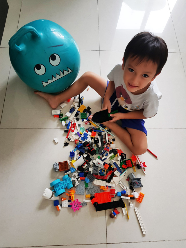 Mách “mẹ chuột túi” bí kíp tự tin “thả” con chơi trên sàn - Ảnh 14.
