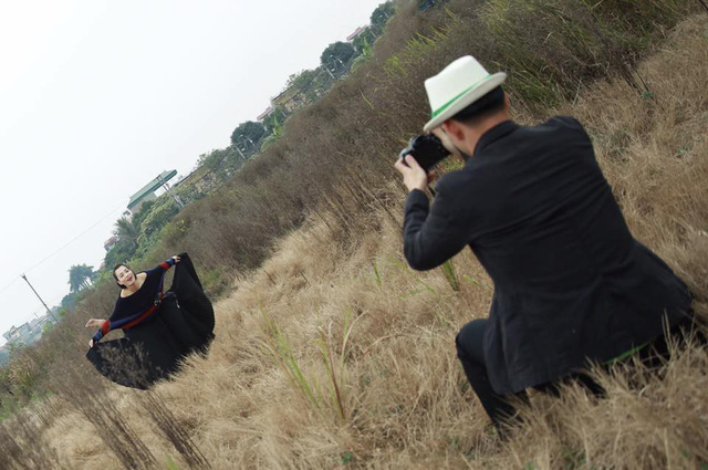 Vợ Xu&acirc;n Bắc khoe hạnh ph&uacute;c b&ecirc;n chồng sau &ldquo;s&oacute;ng gi&oacute;&rdquo; - Ảnh 6.