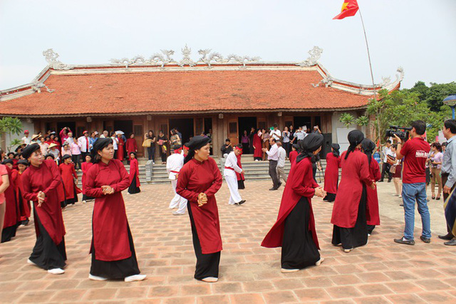 Hát Xoan Phú Thọ hết bảo vệ khẩn cấp, trở thành Di sản nhân loại - Ảnh 2. Hát Xoan Phú Thọ hết bảo vệ khẩn cấp, trở thành Di sản nhân loại - Ảnh 2.