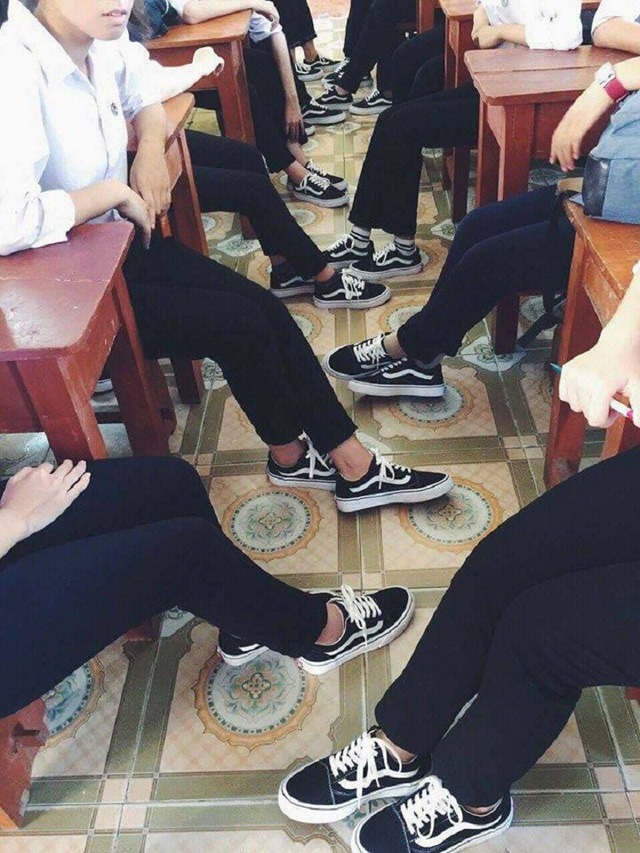 Học sinh Hải Phòng đạt chuẩn “lớp người ta” nhờ... giày tập thể - Ảnh 6. Học sinh Hải Phòng đạt chuẩn “lớp người ta” nhờ... giày tập thể - Ảnh 6.