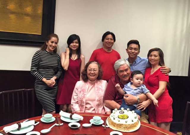 Kh&aacute;nh Thi tiết lộ cuộc sống với chồng k&eacute;m 12 tuổi, l&agrave;m d&acirc;u nh&agrave; đại gia - Ảnh 10.