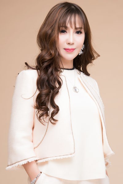 B&agrave; Ng&ocirc; Minh Hằng: &ldquo;T&ocirc;i đ&atilde; trao trọn tr&aacute;i tim, t&igrave;nh y&ecirc;u cho &ldquo;Believe Me&rdquo; - Ảnh 2.