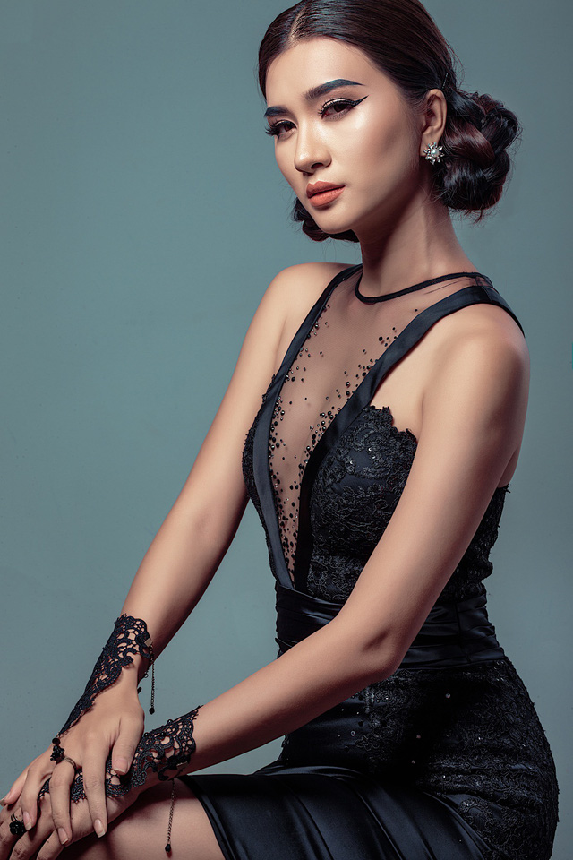 Bị ch&ecirc; xinh đẹp nhưng m&atilde;i mặc xấu, Kim Tuyến khoe v&ograve;ng 3 đẫy đ&agrave; - Ảnh 22.