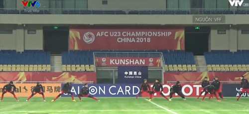 U23 Việt Nam thua s&aacute;t n&uacute;t U23 H&agrave;n Quốc - Ảnh 4.